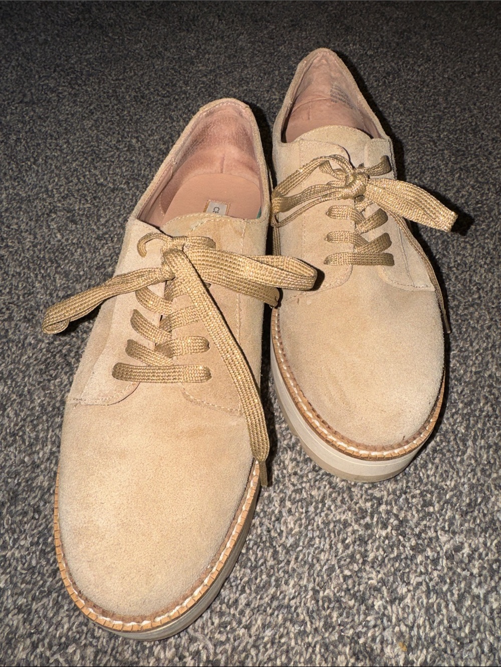 Chelsea & Violet Women’s Tan Suede Oxford Lace-Up Shoes